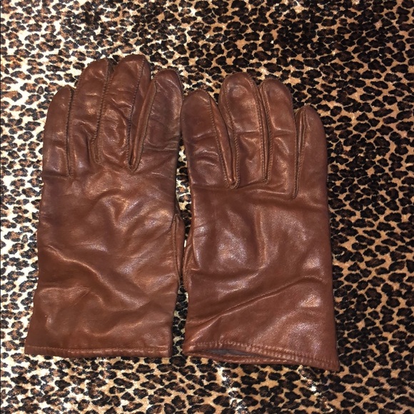 Accessories - 4 for $15 deal! Vintage brown leather gloves!